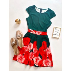 Rochie scurta casual-eleganta verde inchis cu imprimeu floral cu trandafiri