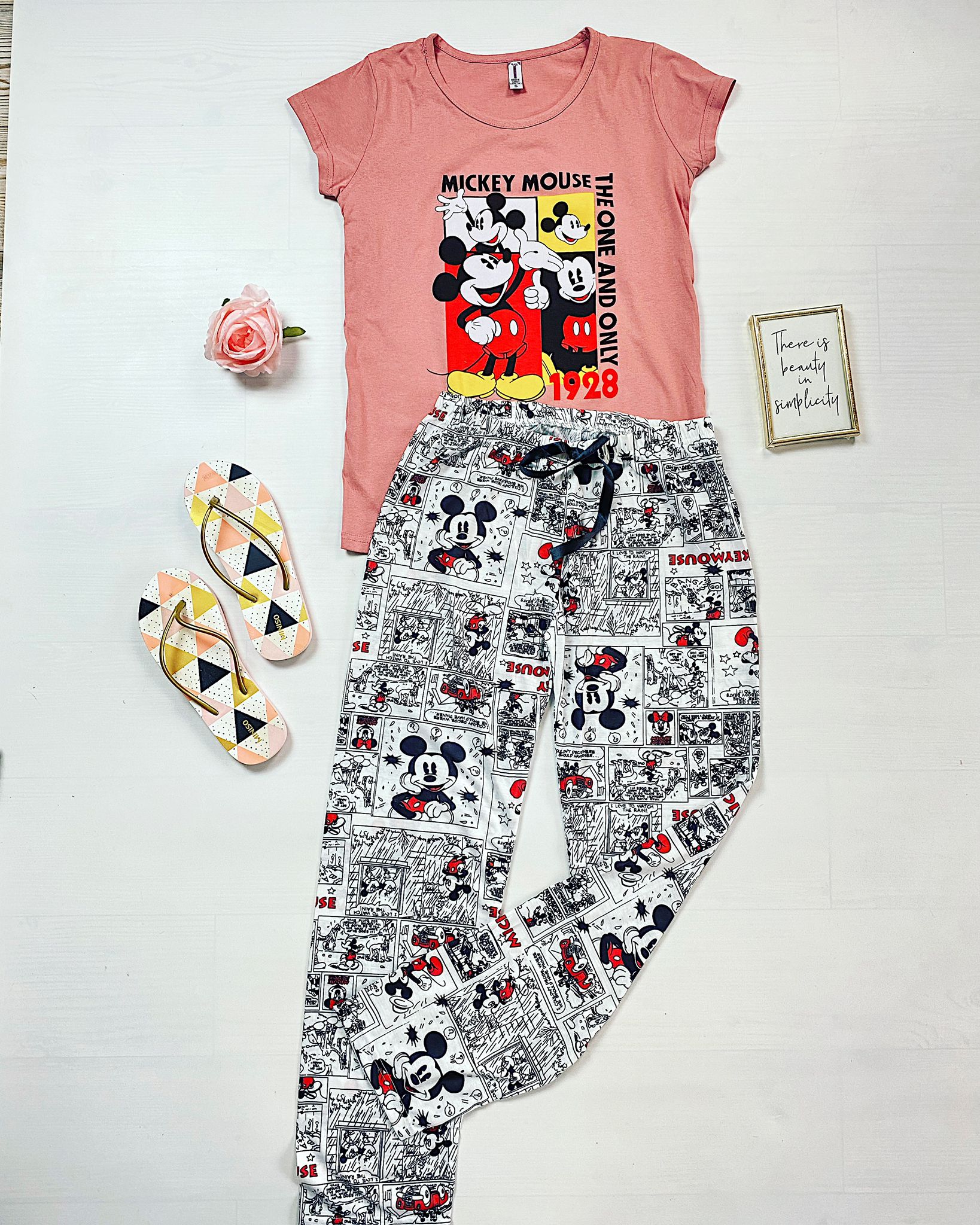Pijama dama roz lunga cu imprimeu Mickey